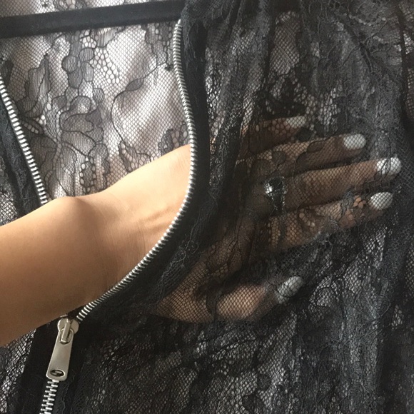 ♠️ Zara beautiful lacie light jacket - Picture 4 of 4